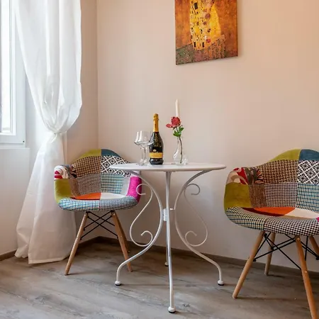 Apartment Old Romantic 3 *