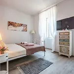 Old Romantic 3 * Póla