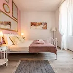 Old Romantic 3 Apartmán